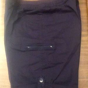 Navy and khaki Karen Scott shorts, size 6